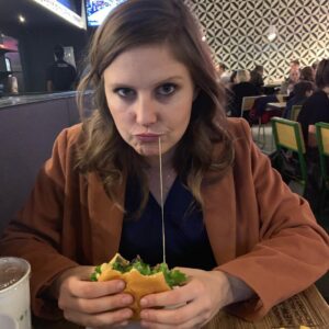 Jessica Rothe Instagram - Just a couple of ladies out on the town ❤️🌈🍔🐿 Thank you @alimerlina for being my partner in crime and the best adventure friend a girl could ask for. Oh. And @shakeshack for being delicious. So so so delicious.