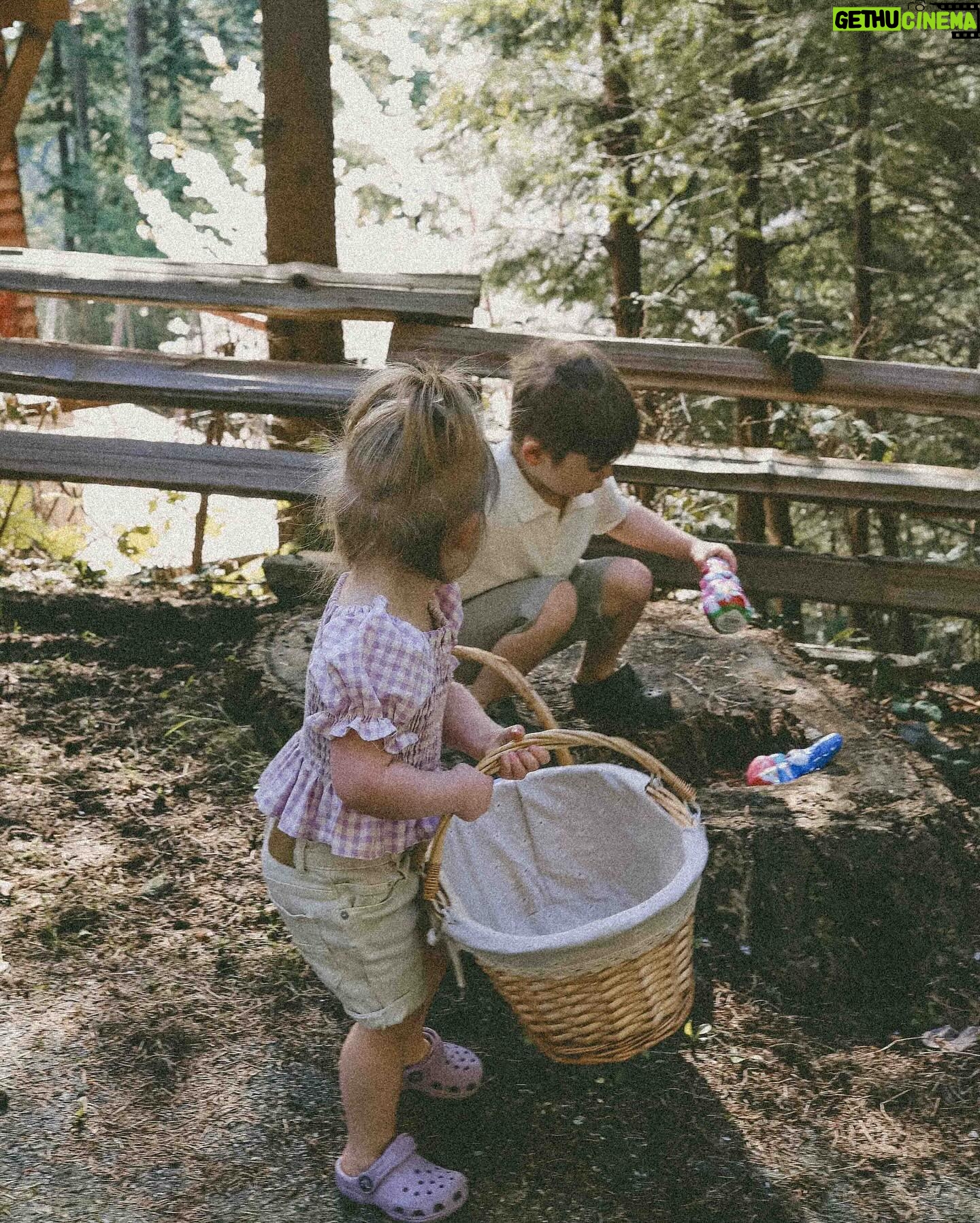 Jessica Sipos Instagram - Hoppity hop hop 🐰🐣
