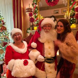 Jessica Stroup Instagram - Merry Christmas and Happy Holidays y’all ❤️