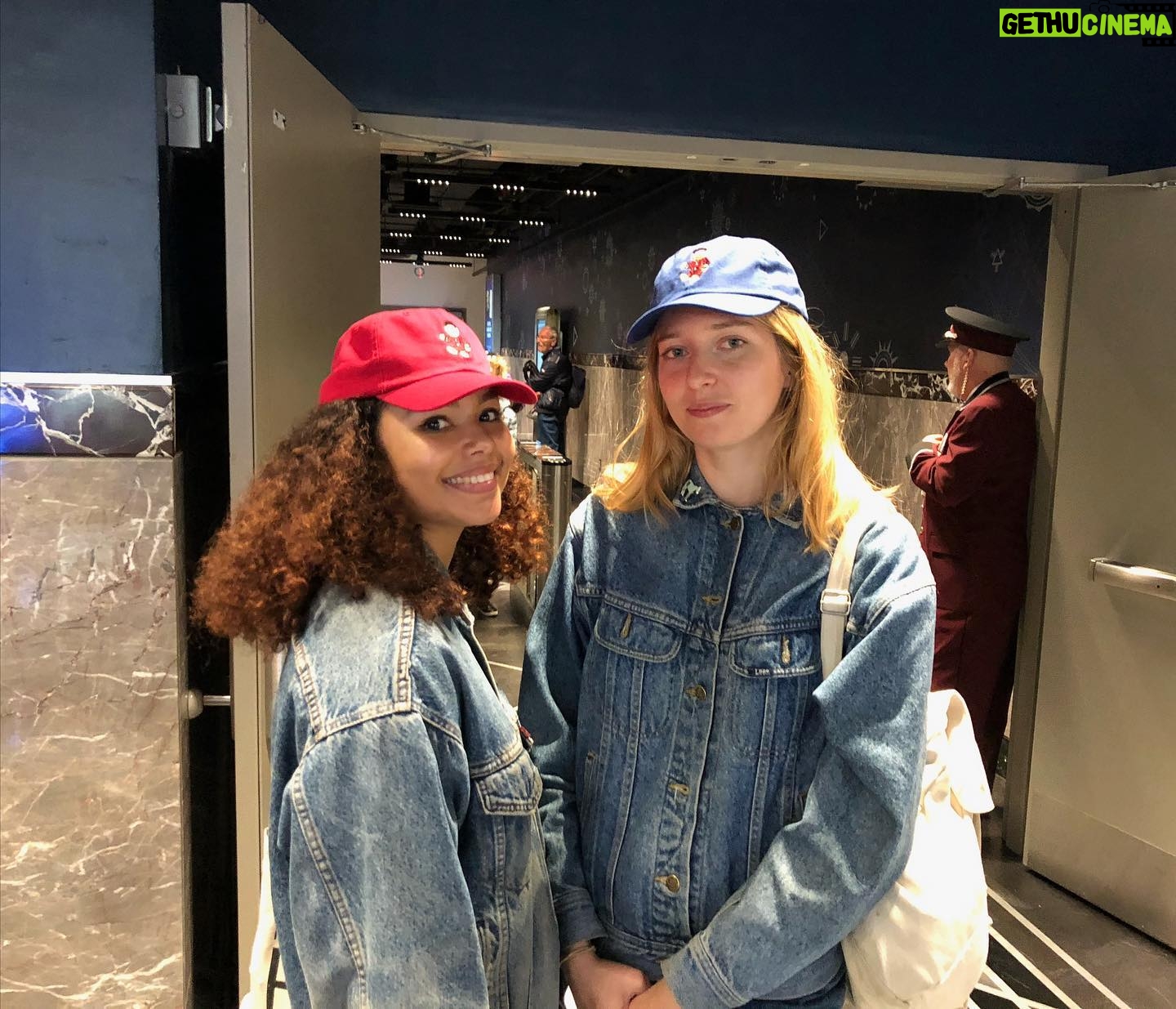Jessica Sula Instagram - Happy birthday 2 the beauty queen & bezzie m8 @cowboywife1 💖💖💖