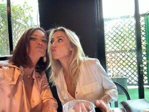 Jessica Sutta Instagram - Tonight I attended a beautiful all female event for @papermagazine at @mrchow in Beverly Hills hosted by the gorgeous @jessicahall Thank you so much for having me. I was blown away by the beauty, kindness & intelligence all the women encompassed at that stunning dinner table. Jess you truly know how to pick them. Love you! ❤️ Make up-  @behnaz.golchin