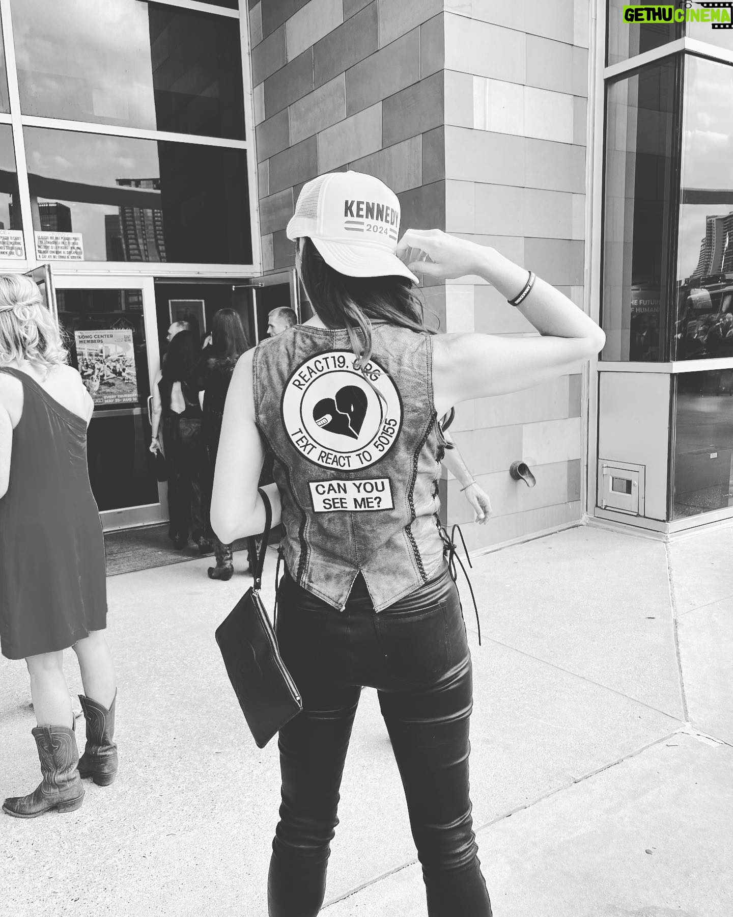 Jessica Sutta Instagram - “Be on your guard; stand firm in the faith; be courageous; be strong.” -1 Corinthians 16:13