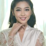 Jessica Veranda Tanumihardja Instagram - 17-12-2022 Morning Look MUA @andychunmakeup Hair do by @ratnatiara_7 Hair color by: @nitaka.tokyo @tk4tk4tk4tk4 Dress: @evelyn.francisca