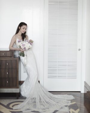 Jessica Veranda Tanumihardja Instagram - 17-12-2022

Morning Look

MUA @andychunmakeup 
Hair do by @ratnatiara_7 
Hair color by: @nitaka.tokyo @tk4tk4tk4tk4 
Dress: @evelyn.francisca