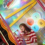 Jessica Veranda Tanumihardja Instagram - Hollaaa hari ini aku berkesempatan hadir di #WeTheFest2023 dan sebelum menikmati konser aku mau isi tenaga dulu, akhirnya aku memutuskan untuk mampir ke booth Mie Sedaap, karena dari jauh wanginya udah menggoda sekali, hahah dan ternyata ada menu special Mie Sedaap Goreng Gyu Truffle. langsung deh aku cobain, truffle oilnya gak pelit, melimpah dan kita bisa pakai sesuai selera kita, rasanya udah gak diragukan lagi deh enak bangeeeett, daripada penasaran nanti langsung cobain ajaa And ladies kamu juga bisa level up penampilan kamu di glam & glow corner loh habis itu foto” deh di booth fotonya, banyak kegiatan seru yang bisa kamu nikmati di Booth Mie Sedaap jangan lupa mampir yah! #SedaapkanWTF23 @miesedaapid