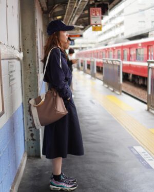 Jessica Veranda Tanumihardja Instagram - Pagi di peron kereta~
.
(Berbunyi gak captionnya?)