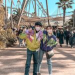 Jessica Veranda Tanumihardja Instagram - Little Appreciation post to my little brother.. Beliin tiket tour ini udah dari lama, harusnya dia sidang sebelum berangkat ke Jepang, tapi untuk alasan yang aku belum tahu sidangnya mendadak mundur jadi pas saat kita lagi tour, harinya bertepatan dengan ke Universal Studio, karena sudah beli tiket masuk jadinya tetap pergi.. Alhasil dia sidang di Universal Studio Japan, hahah.. Belum tau pastinya dapet nilai berapa, tapi dia cerita kalau dosen pembimbingnya bilang dia keren banget selama sidang, bisa menjelaskan & menjawab dengan baik.. Sebagai kakak bangga sekalii🥹 . Aku sengaja thrifting jacket biar bisa kembaran ke Universal Studio bareng adik, tapi yaah jadinya gak bisa main wahana bareng tapi gakpapa Pendidikan lebih penting..