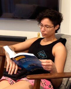 Jessica Versteeg Instagram - 🏆 @kristenversteeg I love coming home and seeing you all cozy in the corner reading what you call “light reading” 😂 our whole life you and mom were the biggest book worms 📖🐛 of the family and nothing has changed👍🏽 I love you 😘 you are the best #fullstackdev I know 💖 #sisters