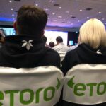 Jessica Versteeg Instagram - Team @paragoncoin sitting in on all the panels 🧠