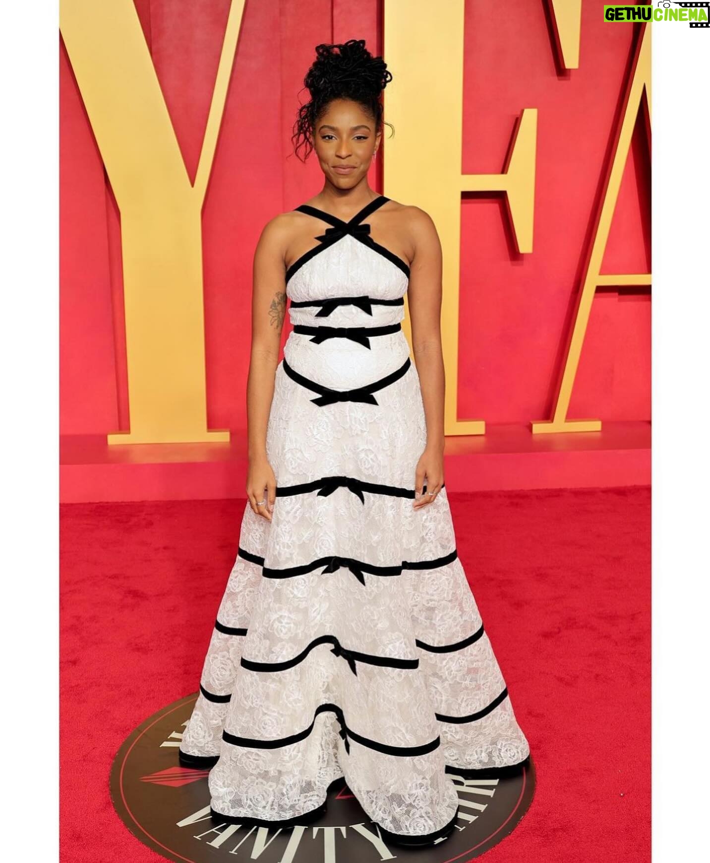 Jessica Williams Instagram - I Love you @rodarte! Thank you thank you @vanityfair for having my tall shy gorgeous ass! Thank you thank you thank you: Makeup// @cherishbrookehill Hair// @marciahamiltonhair Stylist// @sarahslutsky