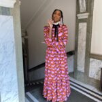 Jessica Williams Instagram - Another Fantastic Beasts Press Day! 💕 Makeup: @official_maria_asadi Hair: @jamescatalanohair Styling: @sarahslutsky Styling Assistant: @carlee___ My fabulous assistant: @breabrea_ Dress: @ladoublej True size 11 Shoes: @charlottestoneshoes I feel like it’s always important to point out that I look GLAM in this photo BUT it took a lot of talented people to make it happen. Hair and makeup took like two hours and and were done by two fabulous geniuses. And my stylist grinded her little booty off to pull me these fabulous looks that worked for me and my body type. To look like this takes a lot of work and I do NOT Look like this is my day to day. Also for full transparency, I’m probably a US women’s size 12! That being said, I adore this look and would love for y’all to Swipe to the end to see some of my favorite fellas!!