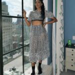 Jessica Williams Instagram - Entergalactic Press Day Stars Top and Skirt// @batshevadress THANK YOU!! True Size 11 shoes// @reformation Jewels// @crystalhazejewelry Socks// @wolford Styling// @sarahslutsky Makeup// @rebeccarestrepo Hair Styling// @takishahair Hair Install// @hairbyashnicole