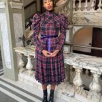 Jessica Williams Instagram - First Fantastic Beasts: the Secrets of Dumbledore Press day And I’m giving Avril! Thank you for the beautiful dress, @autumn_adeigbo 😭 True size 11 boots: @toryburch Styling: @sarahslutsky Hair: @jamescatalanohair Makeup: @official_maria_asadi Brows: @rashellbeauty