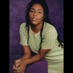 Jessica Williams Instagram - 📸// @alexgharper for The Envelope Comedy Roundtable! Link in bio!!! (@latimes_entertainment ) Makeup// @cherishbrookehill Hair// @marciahamilton Nails// @eriishizu Stylist// @sarahslutsky Dress// @christopherjohnrogers 💕💕 Best moodring on Earth @mondomondo