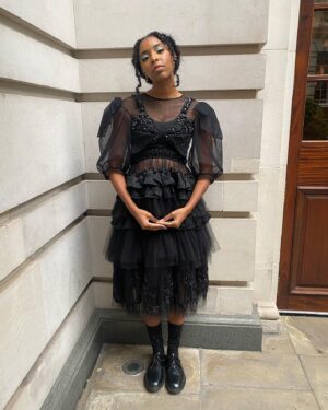 Jessica Williams Instagram - Throwing it back a few weeks ago now that I’m a bit more rested! 🕷🕸🕷
Thank you sooo much @simonerocha_ 
Shoes: @drmartensofficial 
Styling: @sarahslutsky 
Makeup: @official_maria_asadi 
Hair: @jamescatalanohair