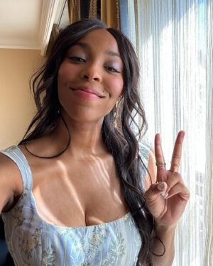 Jessica Williams Instagram - SHRINKING SEASON 1 COMING NEXT WEEK TO @appletvplus. Thanks glam for getting me ready for our TCA press day! 🥰
Dress// @markarian_nyc 
Shoes// @loefflerrandall 
Jewels// @mondomondo 

Stylist// @sarahslutsky 
Makeup// @cherishbrookehill 
Hair// @alexander_armand 
Nails// @erierinailz