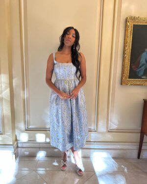 Jessica Williams Instagram - SHRINKING SEASON 1 COMING NEXT WEEK TO @appletvplus. Thanks glam for getting me ready for our TCA press day! 🥰
Dress// @markarian_nyc 
Shoes// @loefflerrandall 
Jewels// @mondomondo 

Stylist// @sarahslutsky 
Makeup// @cherishbrookehill 
Hair// @alexander_armand 
Nails// @erierinailz