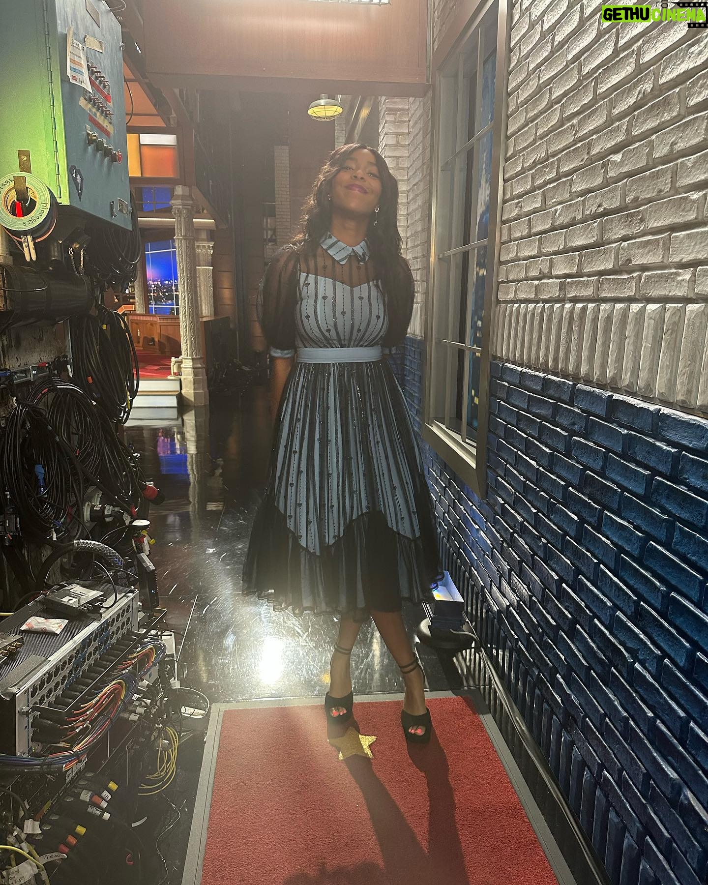 Jessica Williams Instagram - Just grinning from ear to ear because I was so stoked to be on @colbertlateshow last night for SHRINKING on @appletvplus! Thank you @bora_aksu for this STUNNING dress and thank you to the wonderful women who helped make all of this happen. ❤️ Dress// @bora_aksu True size 11 platforms// @reformation Jewelry// @mariatash Stylist// @sarahslutsky Makeup// @rebeccarestrepo Hair// @ursulastephen Stylist assist// @carlee___ Publicists// @teamid