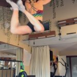 Jessie Graff Instagram - Can you guess what show inspired today’s workout? Bonus points if you name the season too! 🐙 🐐 🪵 🦧 🐠 🪤 🐉 🛷 🏔️ #obstaclecourse #obstacles #americanninjawarrior #ninjawarrior #sasuke #kunoichi #homegym