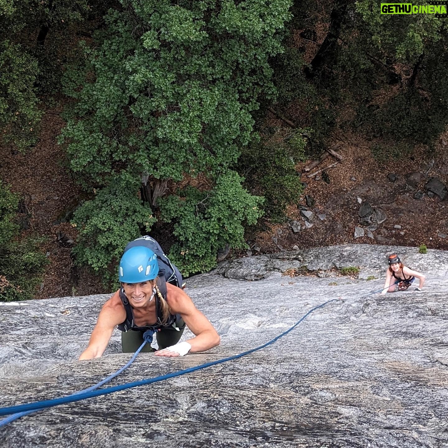 Jessie Graff Instagram - Thank you so much @hansflorine for bringing @oliviavivian and I up the Nutcracker on #ManurePile (still can’t believe it’s called that! 😂). We’re so lucky to be introduced to some of the most epic climbs in the world by such a legend! And thank you @aardvarkandersonphoto for the lovely photos!!! #yosemitenationalpark #yosemiterockclimbing #rock limbing