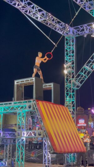 Jessie Graff Instagram - @jessiegraffpwr soars and sticks the landing!! #AmericanNinjaWarrior