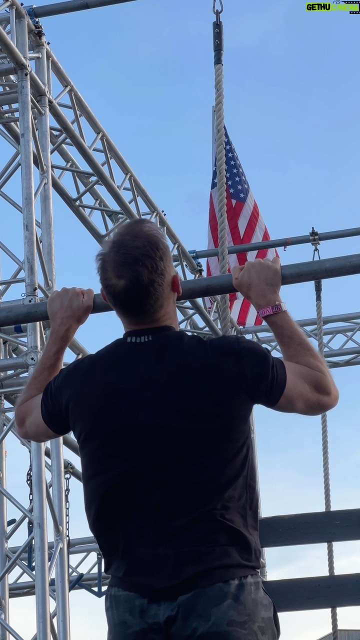Jessie Graff Instagram - Create opportunity. Something we talk about all the time on the podcast. Build a mindset that helps you see opportunity everywhere.💡 Back in January at TYR Wodapalooza we met Don Faul, CEO of CrossFit. He challenged us to a workout this past weekend at the Sandlot Jax Fitness Festival. It was early, I was tired, it felt difficult…but we kept going. Supporting eachother every step of the way, we got it done. 💯 Happy Tuesday everyone. Keep going 💪🏼 #motivation #crossfit #fitness #podcast #leadership #workout #earlybird #sandlotjax
