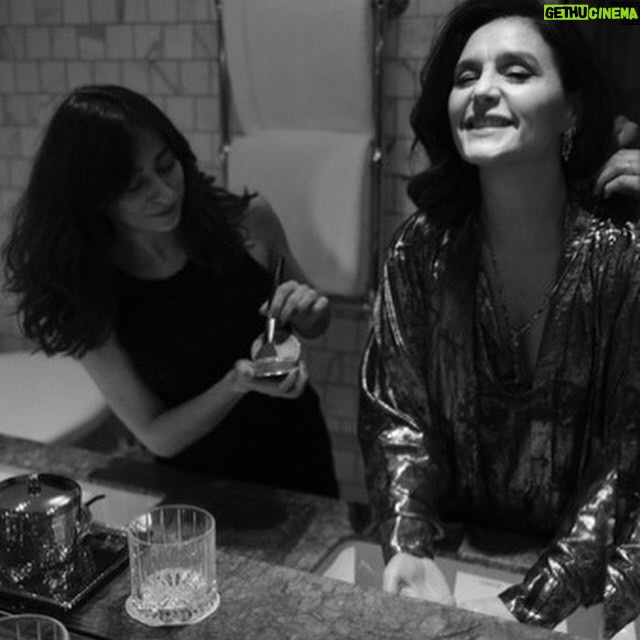 Jessie Ware - 17.4K Likes - Brit dump