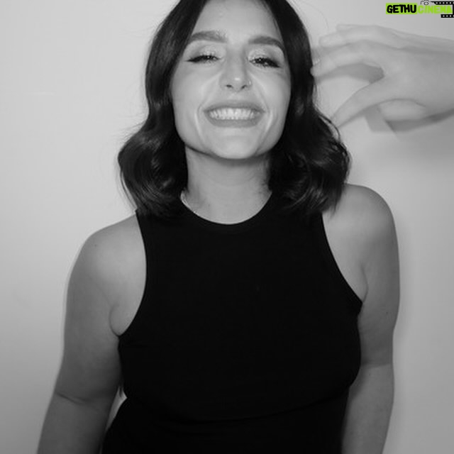 Jessie Ware - 15.3K Likes - Hiya