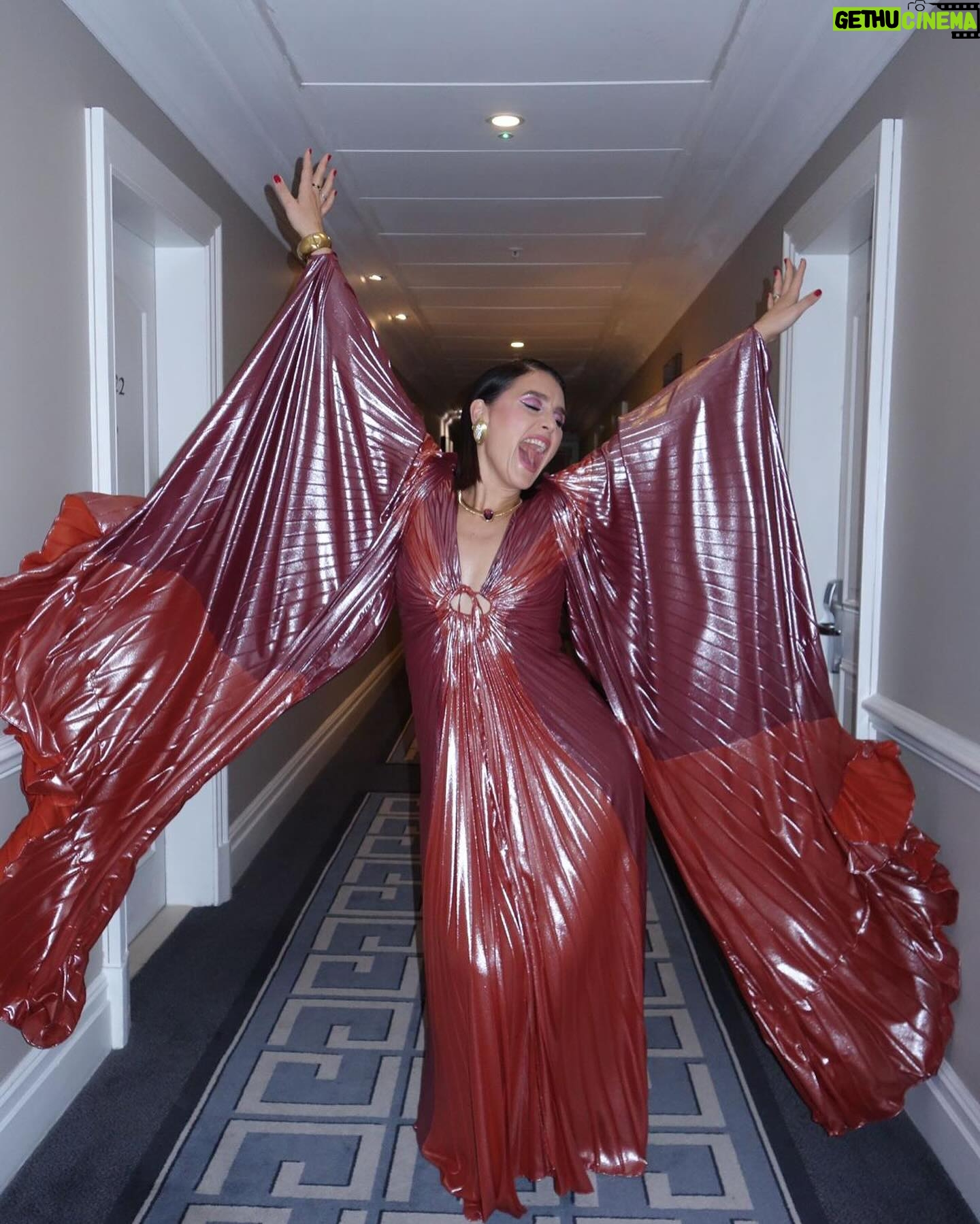 Jessie Ware - 24.7K Likes - The dress of dreams ! Custom @hardingegeorgia for the final of Mamma Mia : I Have A Dream. X