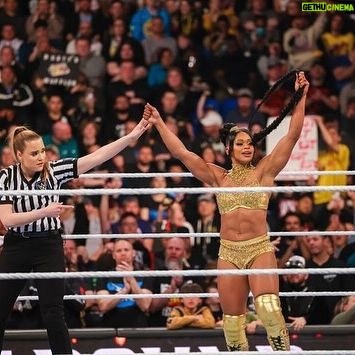 Jessika Evelyn Heiser Instagram - The Queen and King of the Ring Tournament has been 🔥 Proud to be amongst the babes of the blue brand last night 🩵🩵 ✈️ Headed out to our live events in Chattanooga TN and Macon, GA! Let’s have fun! 💪🏻 #smackdown #biancabelair #candicelerae #naomi #niajax #jessikacarr #ladyrefjess