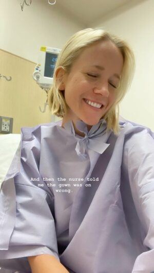 Jessy Schram Instagram - GET YOUR SKIN CHECKED FOLKS!! About a year ago I was doing my nails and noticed a tiny black freckle between my toes. I hadn’t seen it before- so I noted it and went on with my life. A few months ago I decided to get a skin check and pointed the spot out. I’m a pretty speckled person when it comes to freckles and beauty marks, so I’m used to a minimum of 4 samples taken each visit. I’m NOT used to being called the very next day saying I’ve got melanoma. 

I was told it was pre-melanoma and due to the “pre” nature of it, I didn’t need to cancel flying off to my honeymoon that night, but the literal day after we got back, it needed removal. Due to the sensitivity and depth of the location, I got put under and stitched up. If you would’ve told me this was something from my ear, face, arms, back…. a mole of substantial size, I haven’t always worn sunscreen and I’ve driven daily for 20 years in the Sunshine State… it would’ve made sense to me. But it was a tiny freckle between my toes that simply got a little darker. 

I’m extremely lucky. I should’ve gone in sooner- but I’m lucky that the timing was enough to catch it early.
I’m lucky to have health care, a doctor that didn’t mess around and a surgical team that kept me safe while under and got it all out. 

I want you and all my loved ones to be lucky too. Check your body and the ones you love. Keep note. Don’t wait. Wear sunscreen ♥️

Ps- Anyone have any UVA/UVB sunscreens they love? 😎

#skincancerawareness #checkyoself