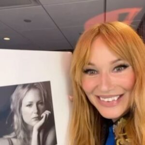 Jewel Instagram - It’s HERE! 🤩 I got my hands on a copy of the new 25th Anniversary edition of Spirit, out now on vinyl and CD. I can’t wait to spin these LPs – have you guys gotten yours yet? Tag me in your photos so I can see. 

Archivist: @bershawarcmgmt
Makeup: @itstroyjensen
Hair: @mrchrismcmillan
Photography: @matthewrolstonstudio