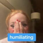 Jewel Instagram – I get up to dumb sh*t on my TikTok … I seem to find it very entertaining to embarrass myself . Always have. In live shows I have always had a fascination with deliberately doing or saying awkward things just to feel the electrify tension in the room. Anyone else like this? Any fans of mine seen me do it live?