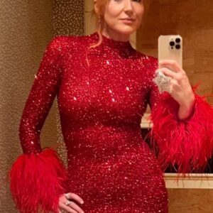 Jewel Instagram - Set donut down, took (small) break from yoga pants and danced! 💃🏽 

💄 @afton
Hair: @lindseyneavitt901
Styling: @highheelprncess 

👗 @yousef_aljasmi 
💍 @margosiegelpr Siegel
👠 @schutz