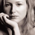 Jewel Instagram – “Hands” has been on quite the journey. Thank you for believing in this little-song-that-could and its message of kindness from the very beginning. 🤍 A special studio outtake of “Hands” is out now, from the 25th anniversary edition of SPIRIT — coming November 17. Listen wherever you stream music and pre-order/pre-save the full collection at the link in bio or go to jeweljk.com.
