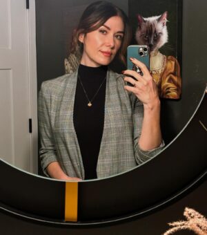 Jewel Staite Instagram - 🎄🐶🐱💜