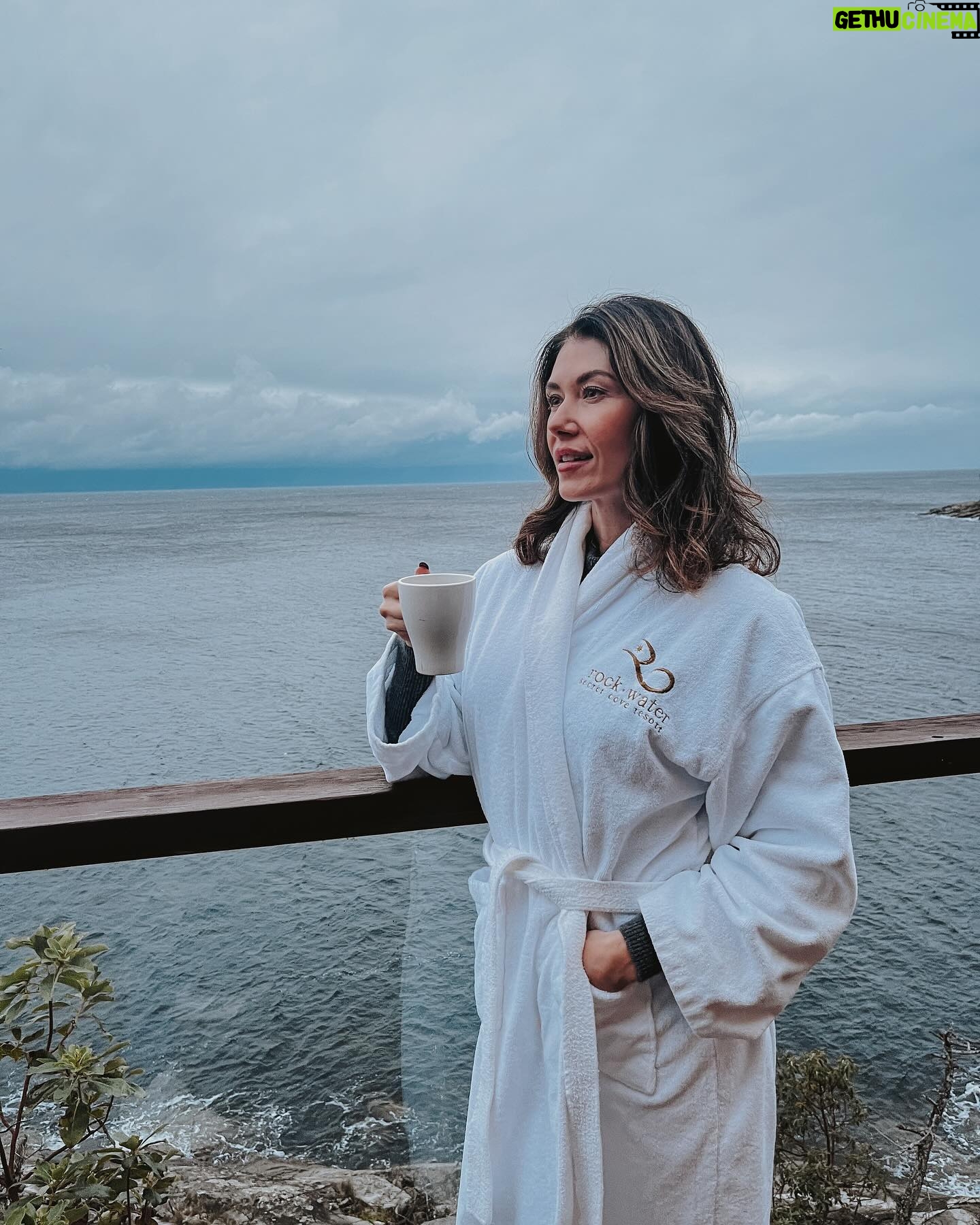 Jewel Staite - 10.8K Likes - 😽