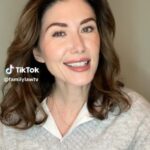 Jewel Staite Instagram - THIS WEDNESDAY is Family Law day! Your favourite dysfunctional family is back! @familylaw_tv season 3 premiere is happening for our American friends at 8pm on @thecw ⚖️ Catch up on the CW app or on @stacktv and stay tuned for a Canadian air date coming soon ❤️🙏 #familylawtv