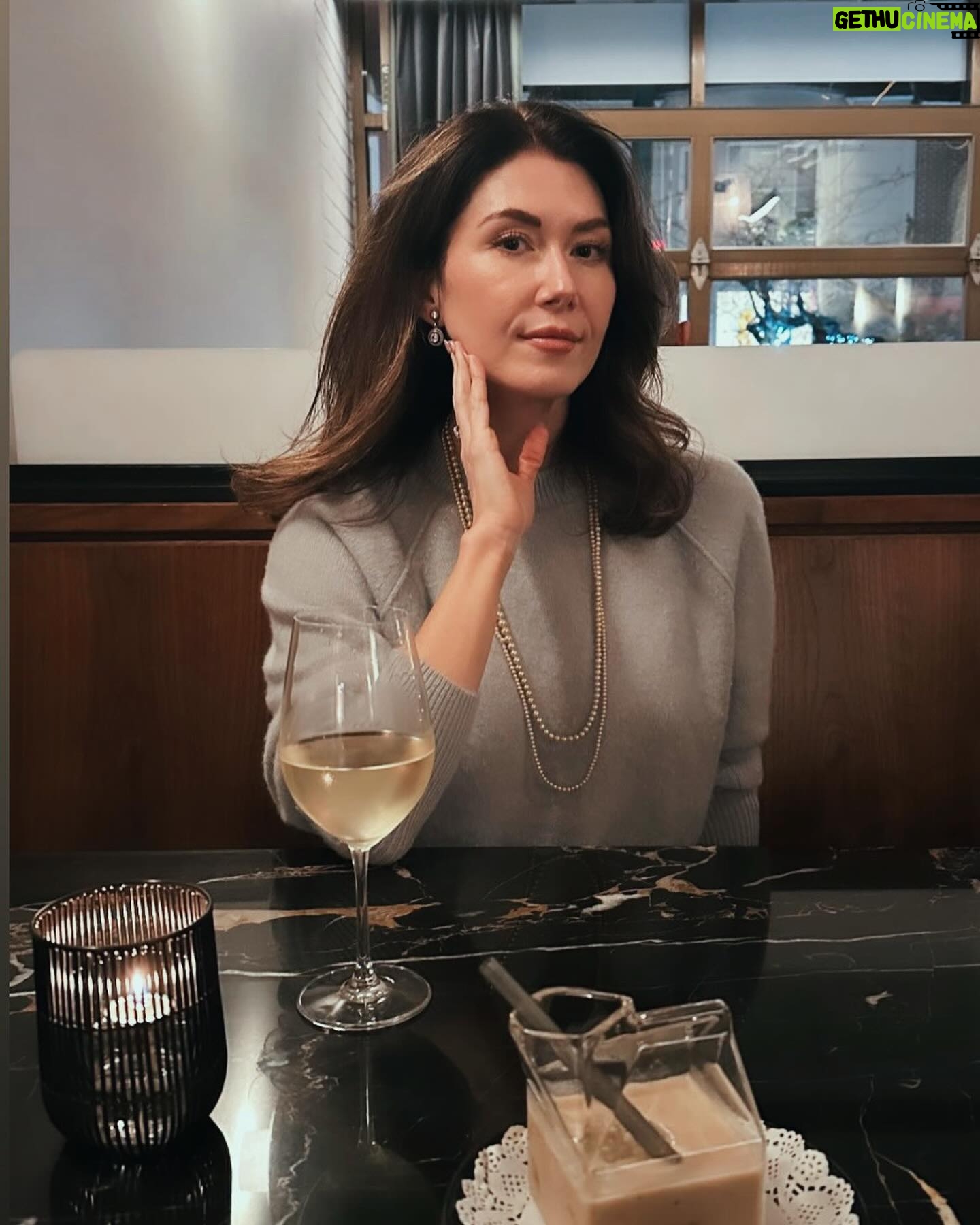 Jewel Staite - 7.5K Likes - 🌹😻