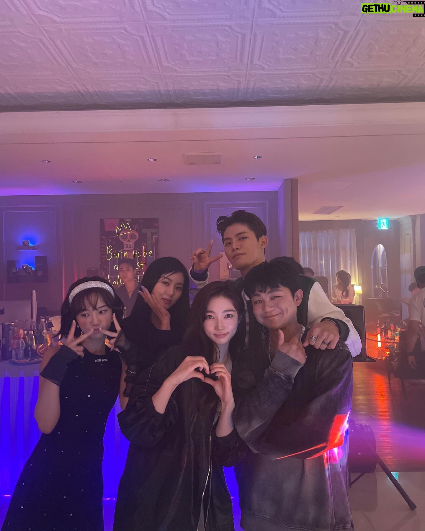 Ji Hye-won - 169.6K Likes - 🖤 @netflixkr #hierarchy