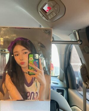 Ji Hye-won Instagram - 💜🦄😜🕺🏻아무나 이겨라!!!!!
.
.
.
.
.
.
.
.
오늘부터 리안이 이름은 아무나 (๑′ᴗ‵๑)