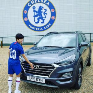Ji So-yun Instagram - thank you so much Hyundai for my new car👍

현대자동차 감사합니다 😄 
우리 현첼이 💙