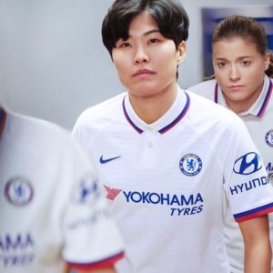 Ji So-yun Instagram - NEW YEAR. NEW SHIRT. 
LET’S GO
#ITSACHELSEATHING
새 시즌 !  어웨이 유니폼 💙 컴온첼시💪
