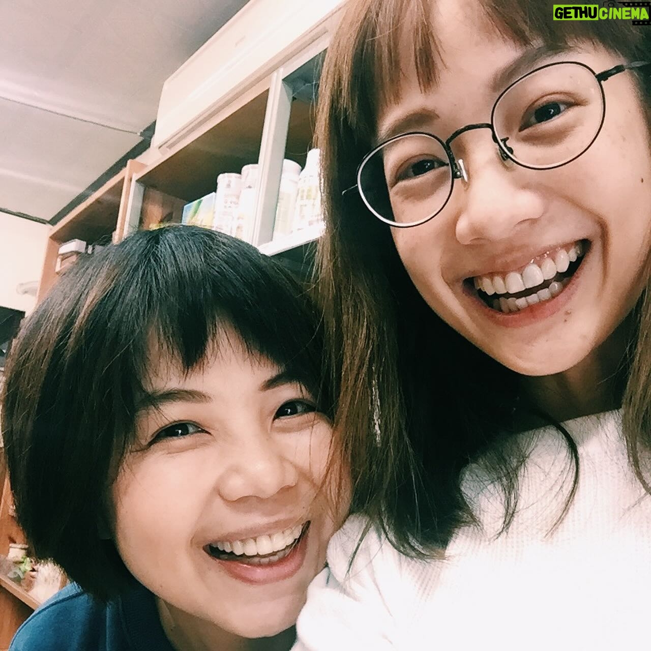 Jian Man-shu - 22.2K Likes - 又美又帥氣就是妳。
妳的慧眼,豐富了我這13年的時光。是妳的引領,使我成為一位時時刻刻都充滿感激之心的演員。
2010年3月的那場雨,至今仍滋潤著我的心。
#那年雨不停國