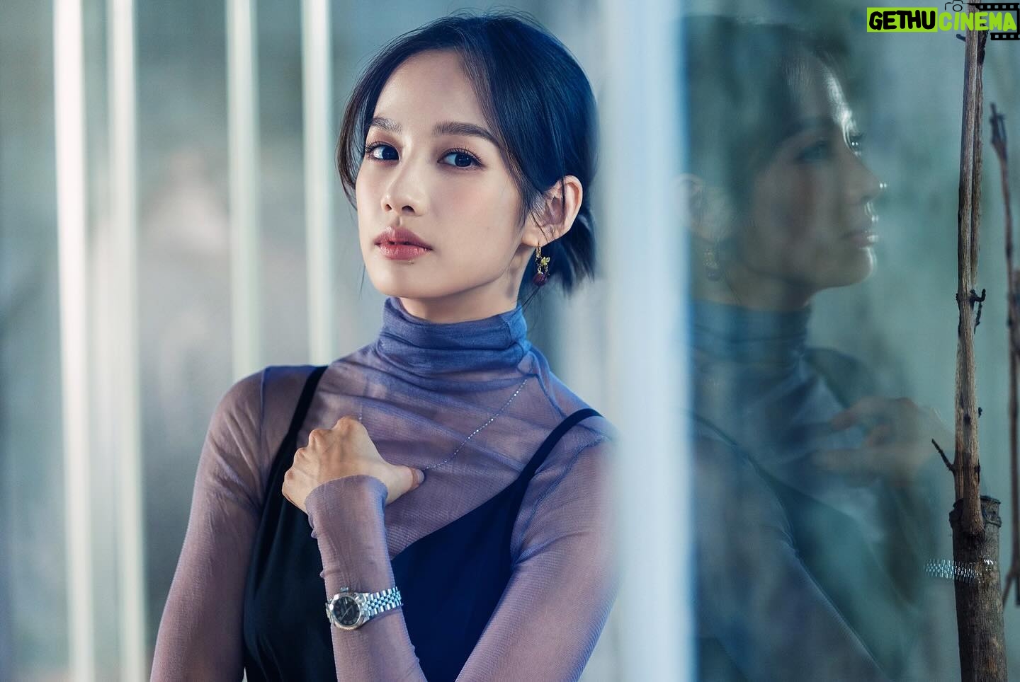 Jian Man-shu - 3.8K Likes - 💜
在一個一直想把你改造成別人的世界裡做你自己,是最偉大的成就。
To be yourself in a world that is constantly trying to make you something else is the greatest accomplishment.
——— Ralph Waldo Emerson
#沒有你依然燦爛 #江以晴 #做你自己
照片|中國時報提供
攝影|羅永銘
MAKEUP|@backstage_aga
HAIRSTYLE|@driven.by @ajae_yt
CLOTHING|@kew_studio_tw