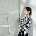 Jian Man-shu Instagram - [styletc 專訪］@styletccom 透過扮演不同角色，也像是自我發掘的一段歷程，這是很有意思的。這讓我跳脫我的慣性，意外發現原來我也可以這樣子講話、原來我也可以這樣子跟人相處，建立出不同於自己認知下的人際關係。 借用某個角色的行為與心態在自己的生活中，似乎可以協助自己突破一些盲點、困境或是排解一些卡住的情緒。我認為每一個角色都有她的智慧，透過經歷她們的人生，讓我更有勇氣面質自己，與自己對話，並且讓自己成為一個有彈性、更有包容力的人。 記者｜邱永鍇 攝影｜許方正  攝影協力｜林士傑  影音｜羅宇翔  造型｜Ting  化妝｜@ara.wu @so.easystudio  髮型｜@ajae_yt @drivenby  服裝｜@fendi @longchamp #沒有你依然燦爛 #江以晴 #manshujian #簡嫚書