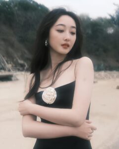 Actress Jiang Mengjie HD Instagram Photos and Wallpapers April 2024