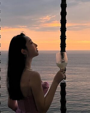 Jiang Mengjie Instagram - 夏日巴厘岛的回忆 就让他留在夏天吧💕💕