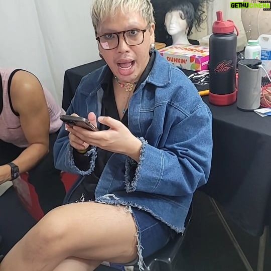 Jiggly Caliente Instagram - When your style team is comfortable n yells at you lol 😂😁🤣. I miss them @ovcvnt @hana_beshie @mr.jl_galan I can't wait for you to see the fun looks we as a collective have come up with for my 20th anniversary.