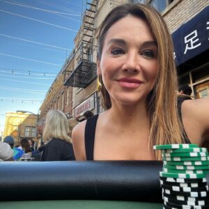 Jill-Michele Meleán Instagram - Had an amazing evening playing #poker raising $ & awareness for @edasnerfamilycenter 
*
*
*
#celebritypoker #charitypoker #texasholdem